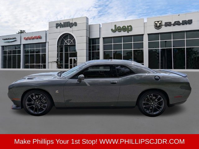 Certified 2023 Dodge Challenger R/T Scat Pack w/ Plus Package RWD image 6