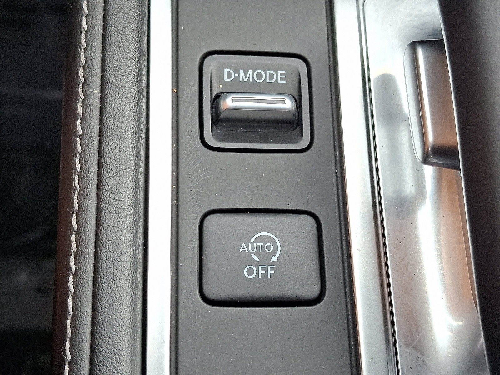 Used 2024 INFINITI QX60 Luxe w/ Vision Package AWD/4WD image 25