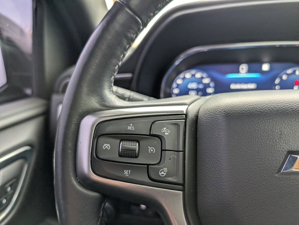 Used 2022 Chevrolet Suburban LT w/ LT Signature Package image 13