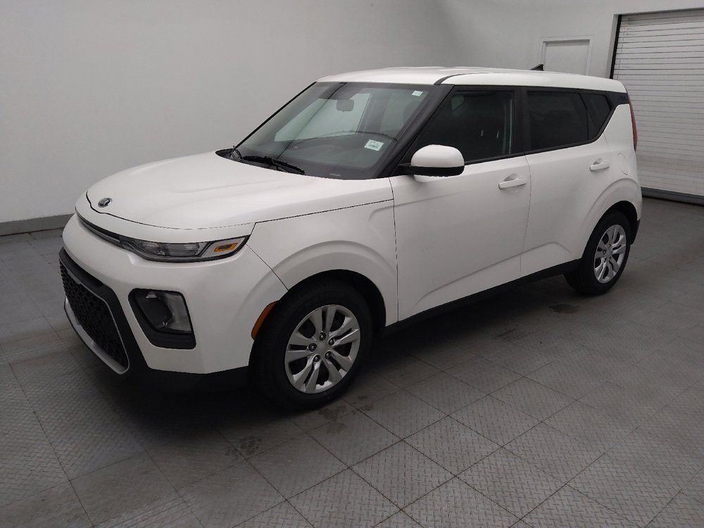 Used 2020 Kia Soul LX FWD image 2