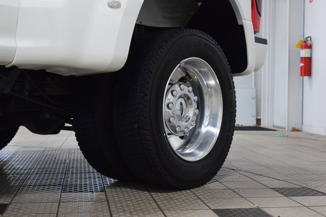 Used 2022 Ford F450 Platinum w/ FX4 Off-Road Package image 29