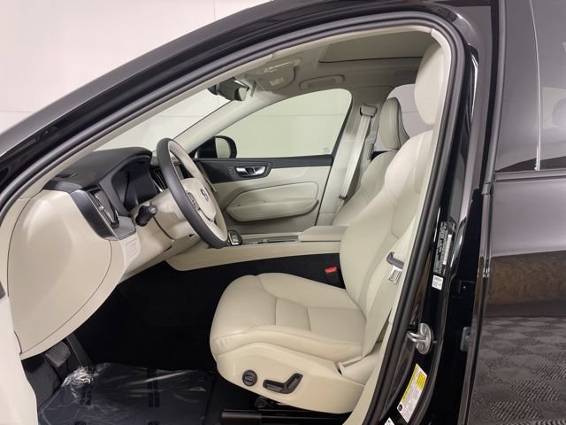 Certified 2025 Volvo XC60 T8 Plus w/ Protection Package Premier AWD/4WD image 6