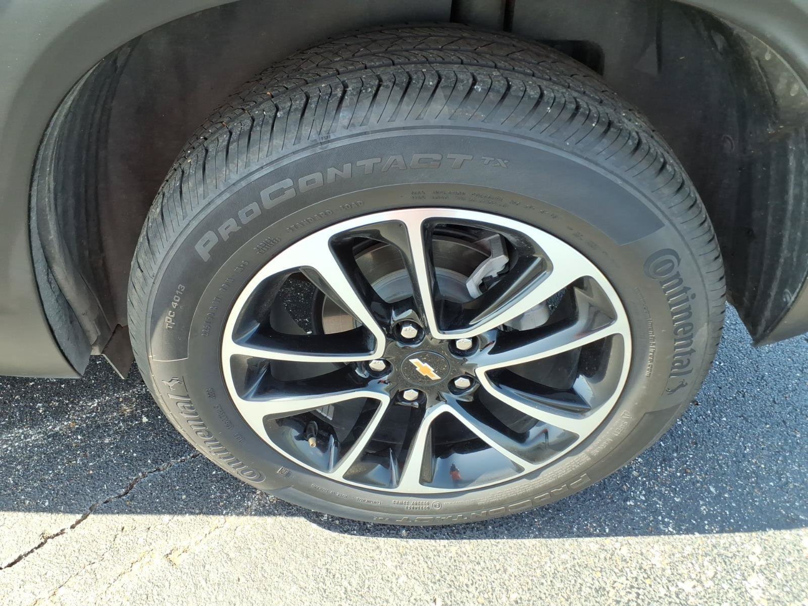 Used 2024 Chevrolet TrailBlazer LT w/ LT Cold Weather Package FWD image 12