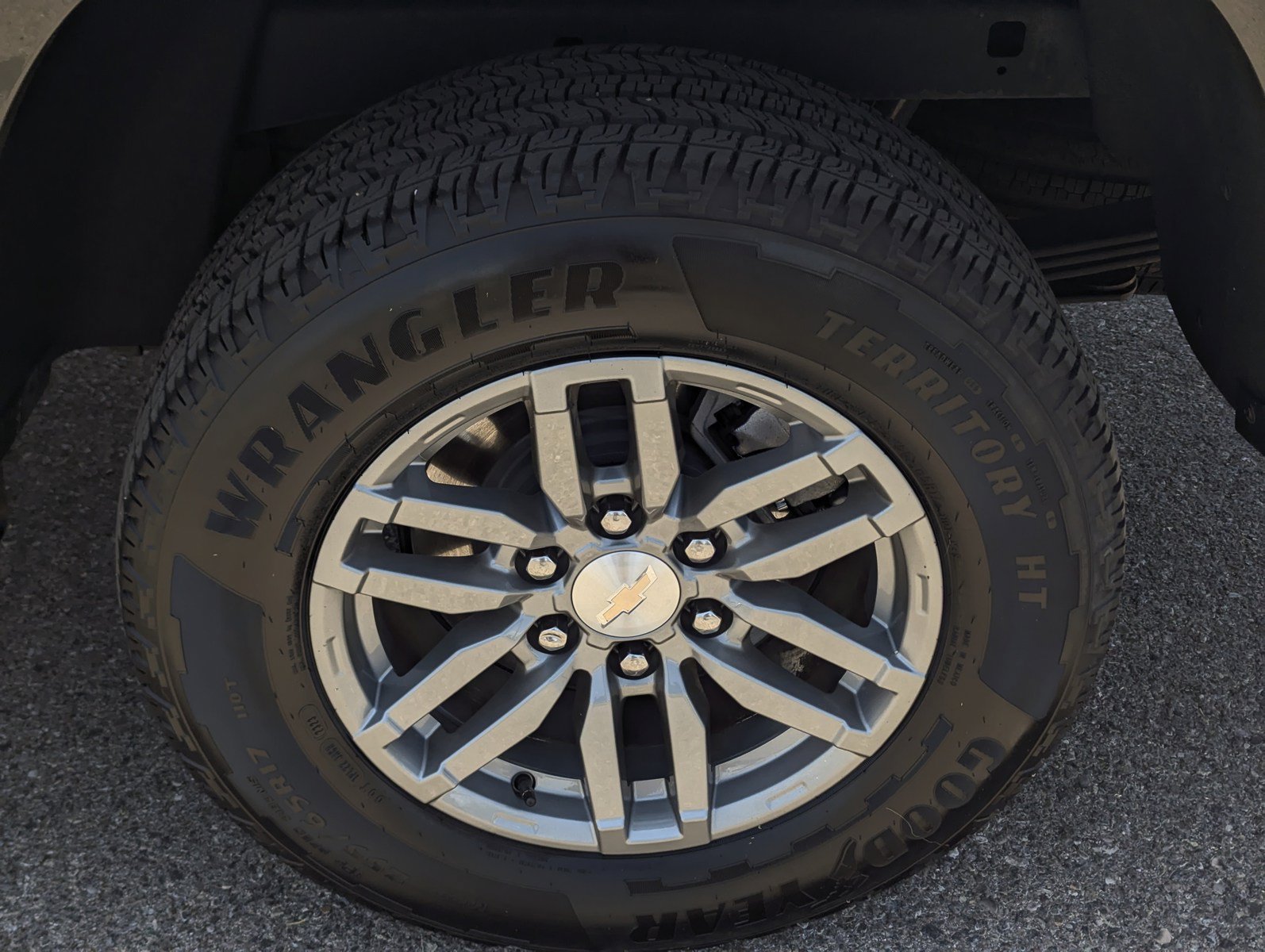 Used 2023 Chevrolet Colorado LT w/ LT Convenience Package II RWD image 7