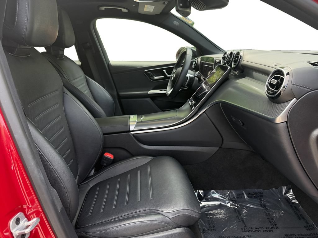 Used 2024 Mercedes-Benz GLC 300 4MATIC image 15