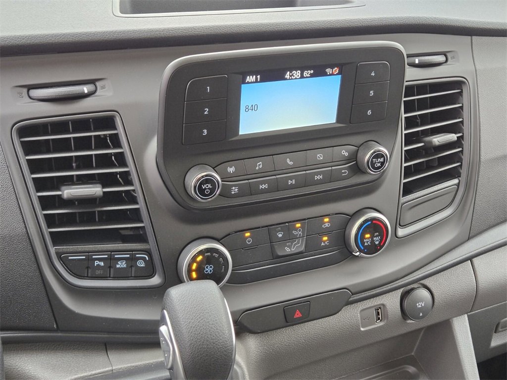 New 2025 Ford Transit 250 148 Medium Roof image 17