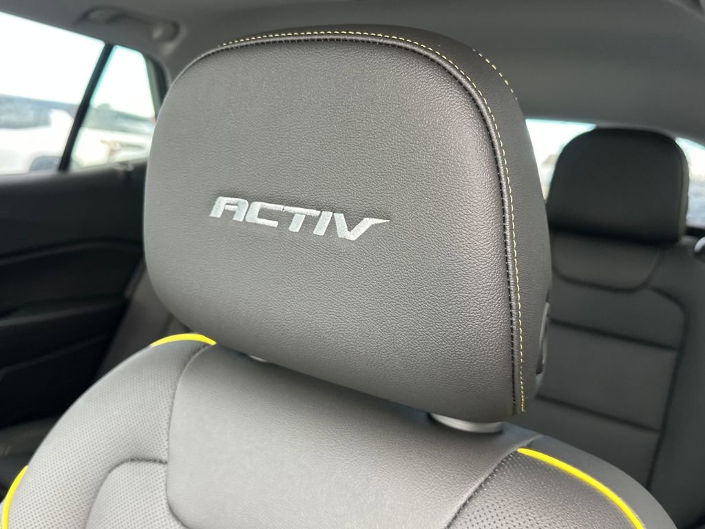 New 2026 Chevrolet Trax ACTIV w/ Sunroof Package FWD image 12