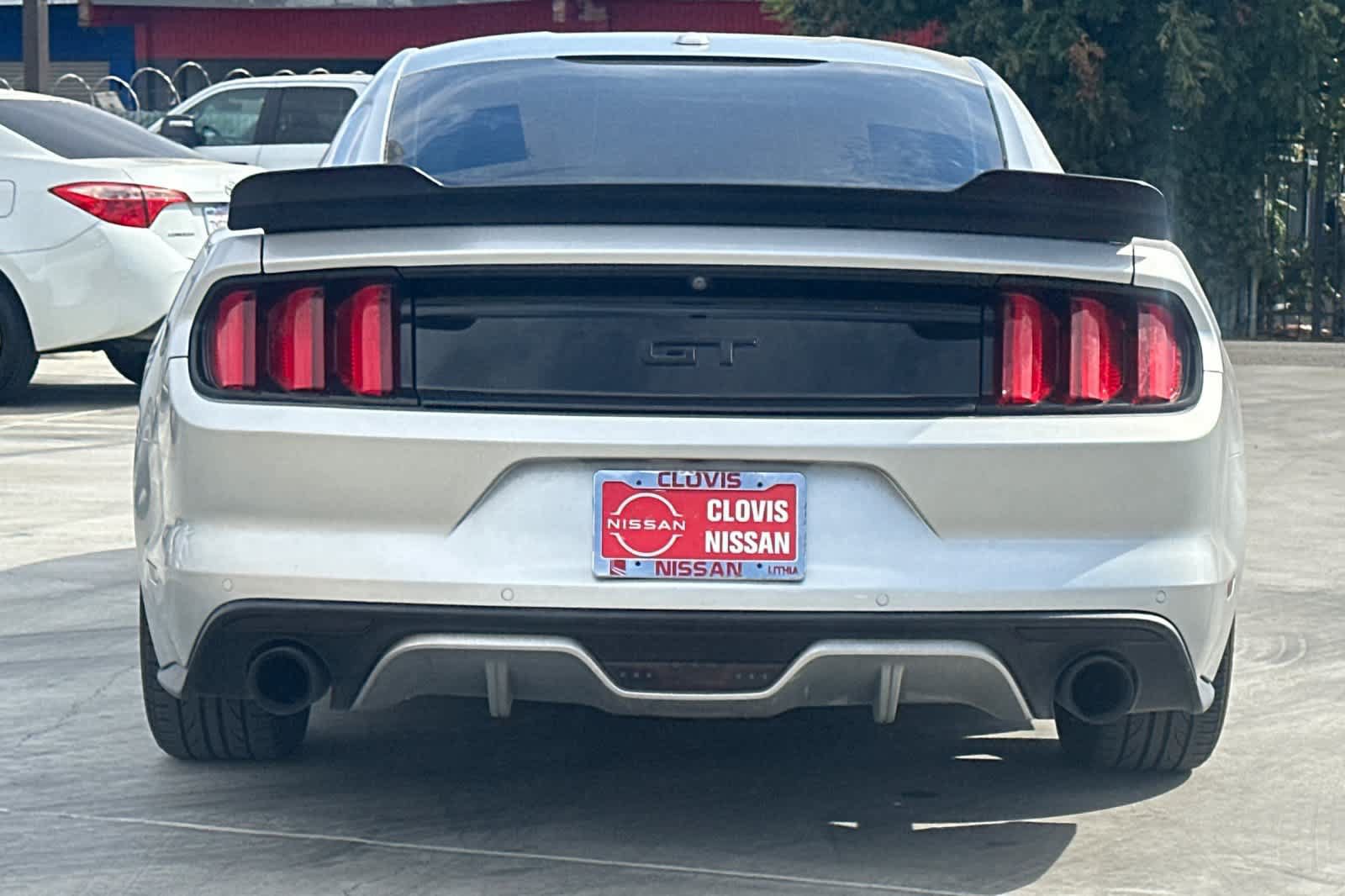 Used 2015 Ford Mustang GT Premium RWD image 8