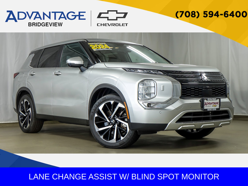 Used 2024 Mitsubishi Outlander SE AWD/4WD image 1