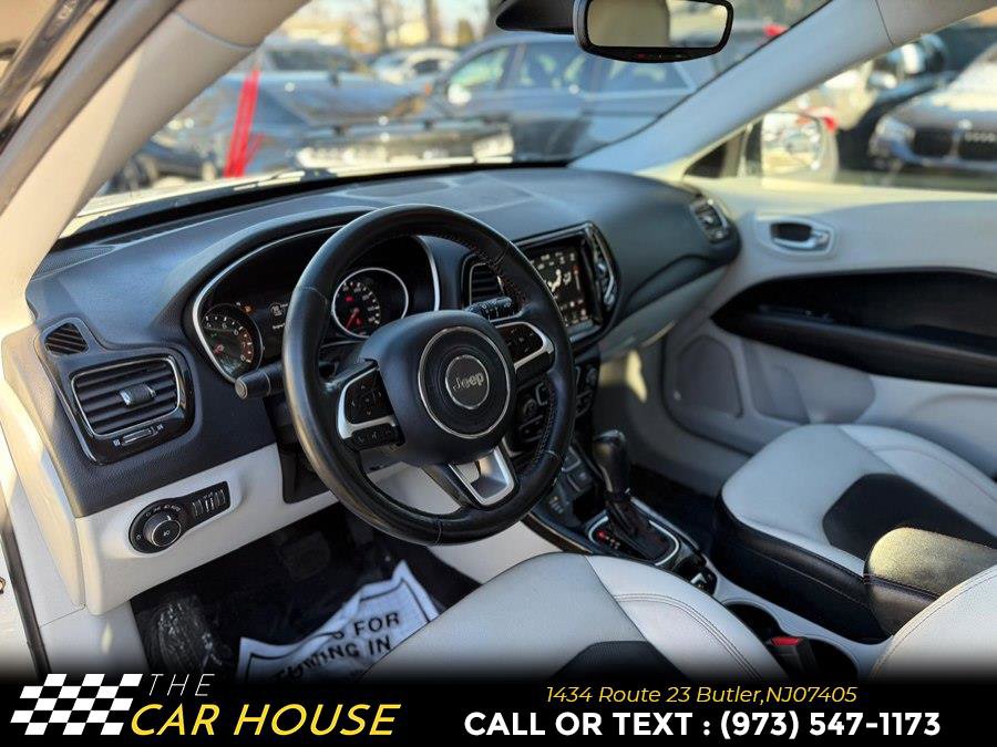 Used 2018 Jeep Compass Limited w/ Navigation Group image 16