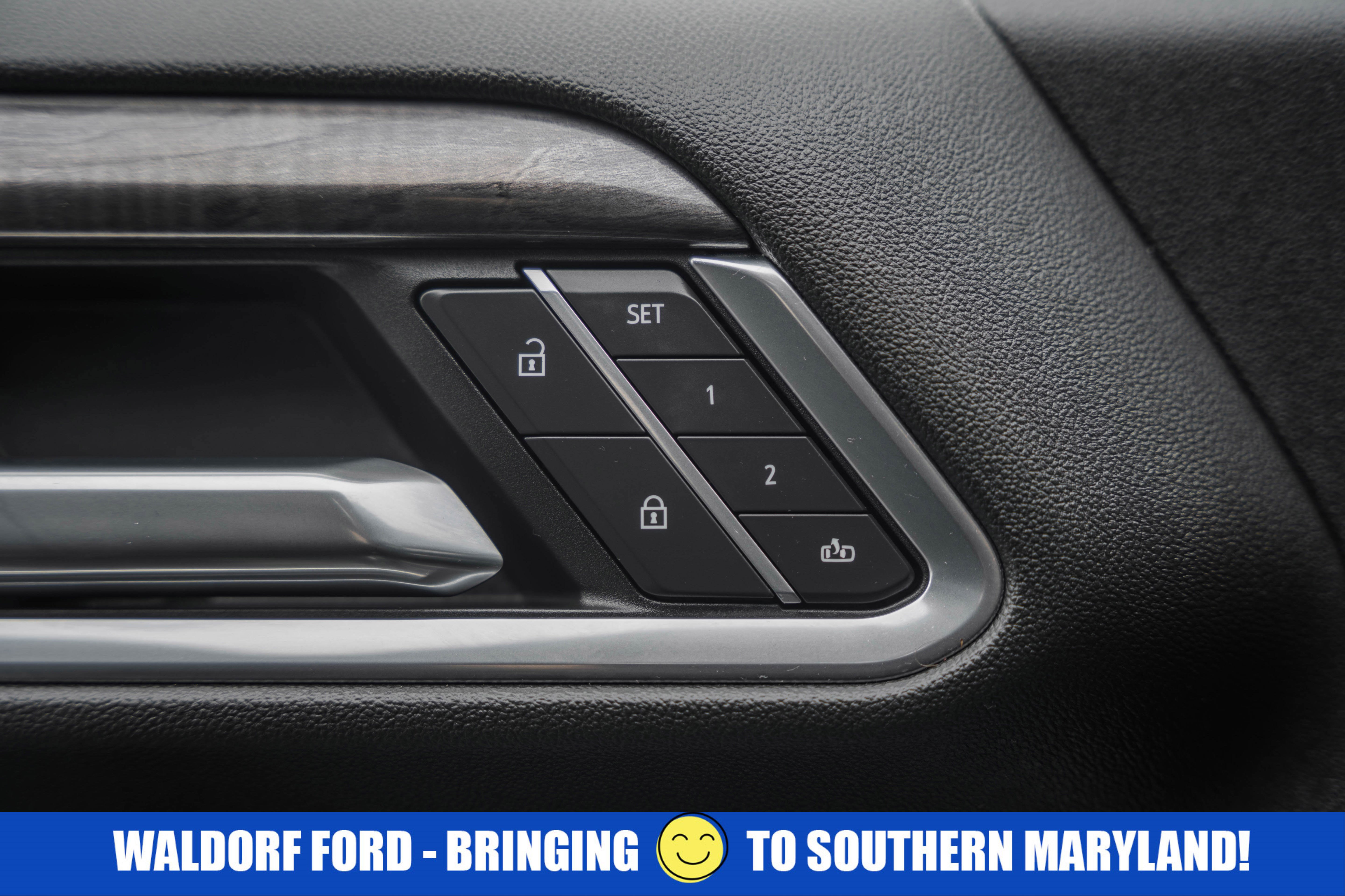 Used 2024 Chevrolet Silverado 1500 LTZ w/ LTZ Premium Package image 44