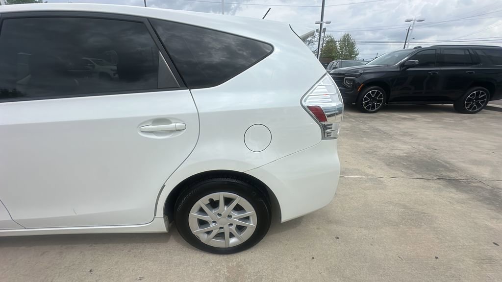 Used 2013 Toyota Prius V Two image 10