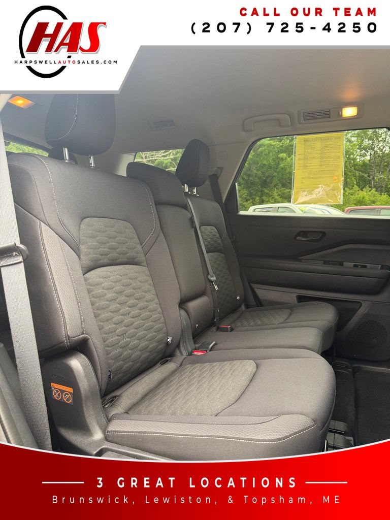 Used 2023 Nissan Pathfinder SV w/ Cargo Package AWD/4WD image 13