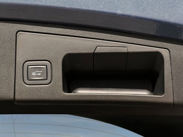 Certified 2024 Cadillac XT4 Sport image 32