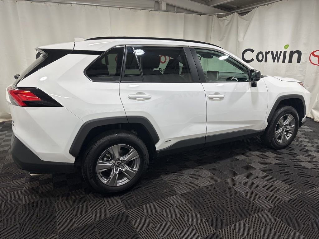 Used 2025 Toyota RAV4 LE image 10