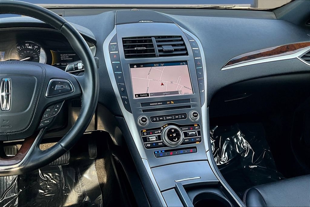 Used 2018 Lincoln MKZ Reserve FWD image 11