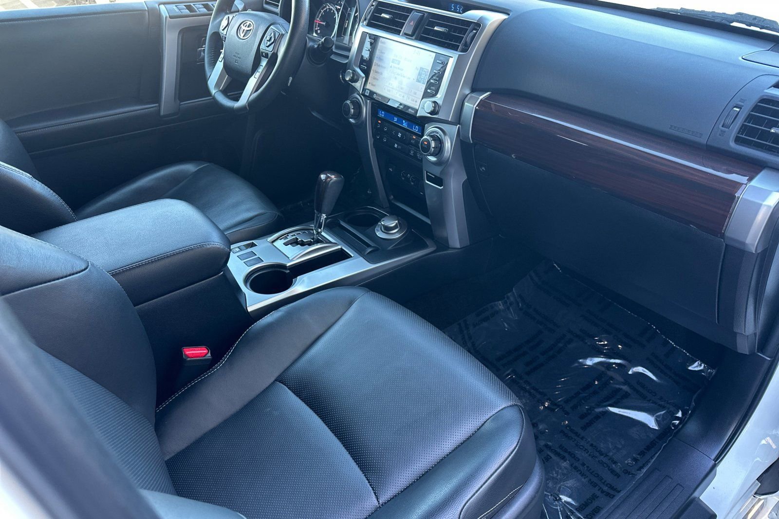 Used 2022 Toyota 4Runner Limited image 19