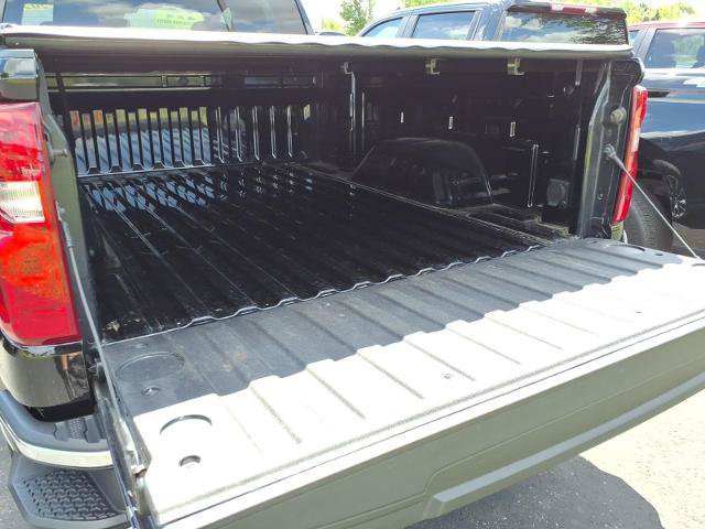 Used 2023 Chevrolet Silverado 1500 LT w/ LPO, Liner Protection Package AWD/4WD image 27