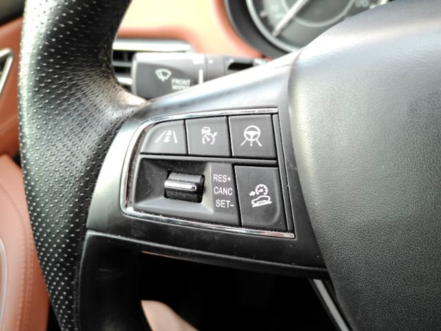 Used 2021 Maserati Levante AWD/4WD image 38