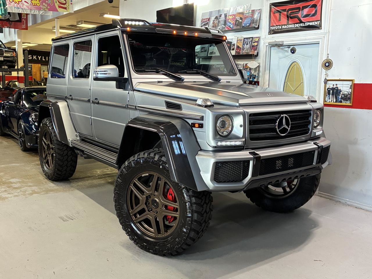 Used 2018 Mercedes-Benz G 550 Squared image 4