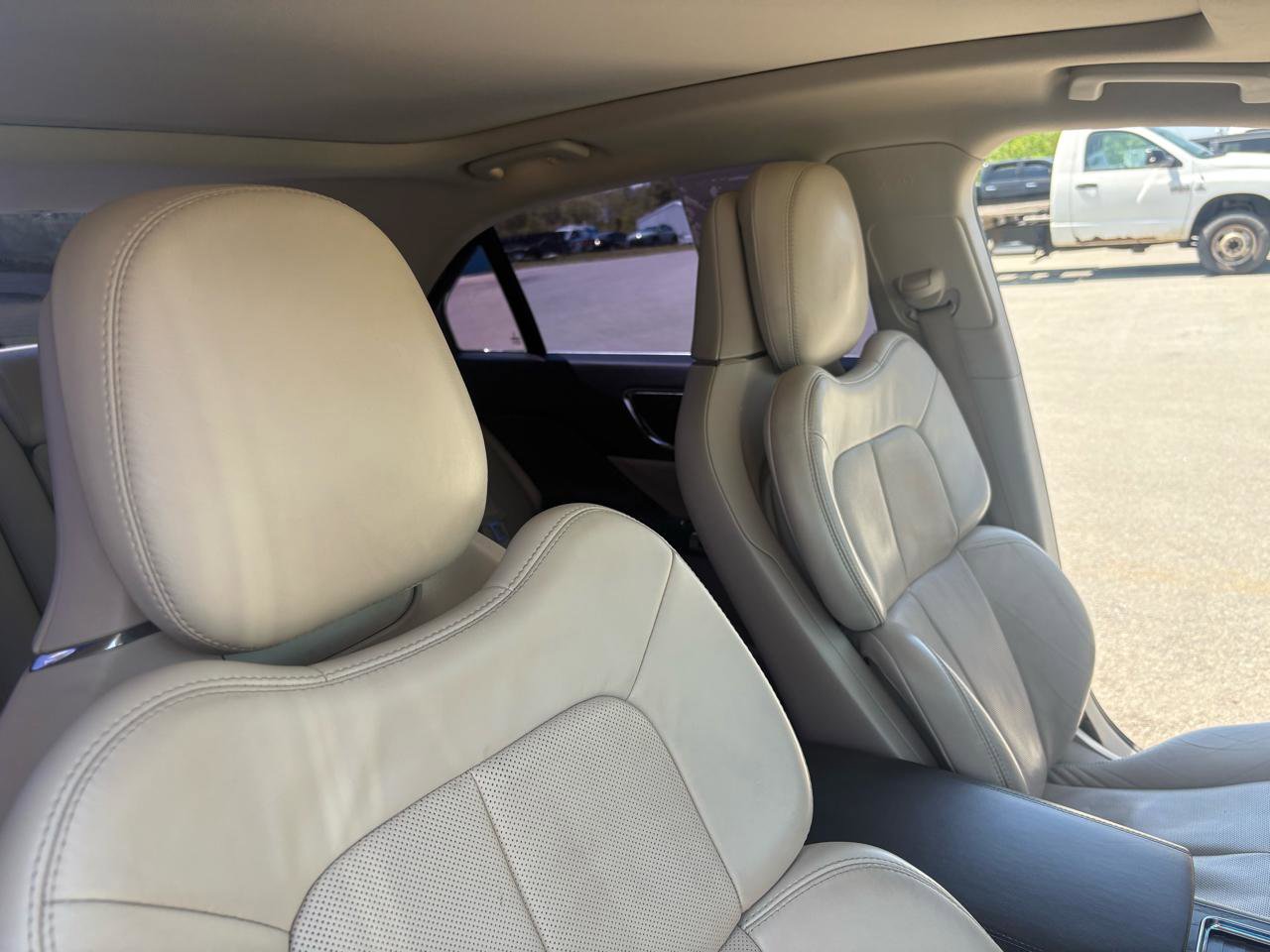 Used 2018 Lincoln Continental Reserve w/ Continental Climate Package AWD/4WD image 49