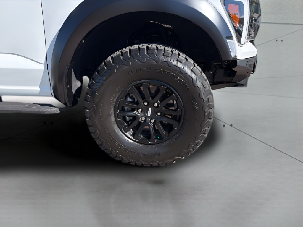Used 2025 Ford F150 Raptor AWD/4WD image 13