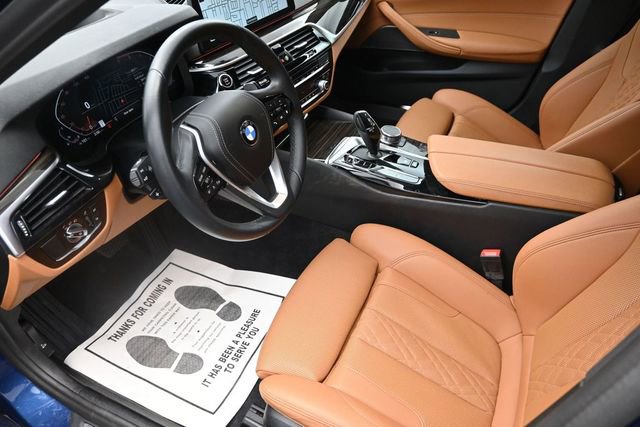 Used 2023 BMW 530i w/ Premium Package RWD image 18