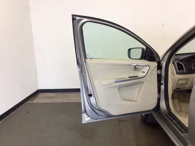 Used 2015 Volvo XC60 T5 Platinum AWD/4WD image 20