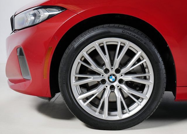 Used 2023 BMW 330i xDrive Sedan AWD/4WD image 33