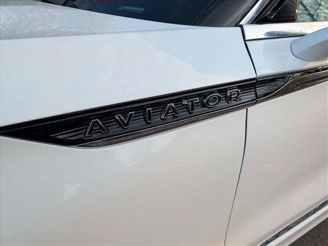 Used 2022 Lincoln Aviator Black Label w/ Dynamic Handling Package AWD/4WD image 10