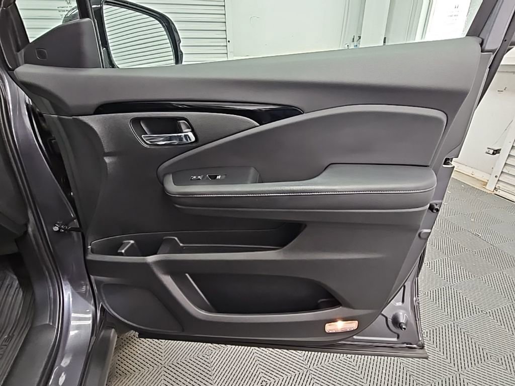 Used 2019 Honda Ridgeline RTL-E image 43