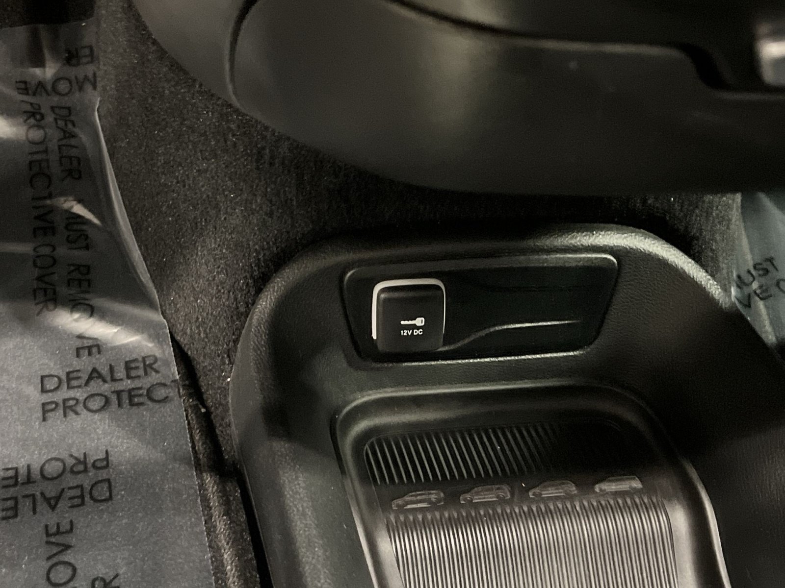 Used 2025 Chrysler Pacifica Select FWD image 29