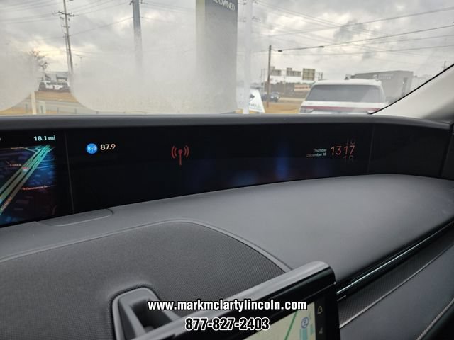 New 2026 Lincoln Nautilus Premier AWD/4WD image 21