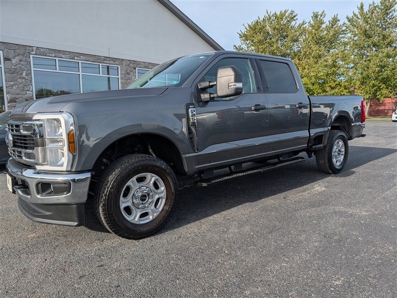 Used 2026 Ford F250 XLT AWD/4WD image 1