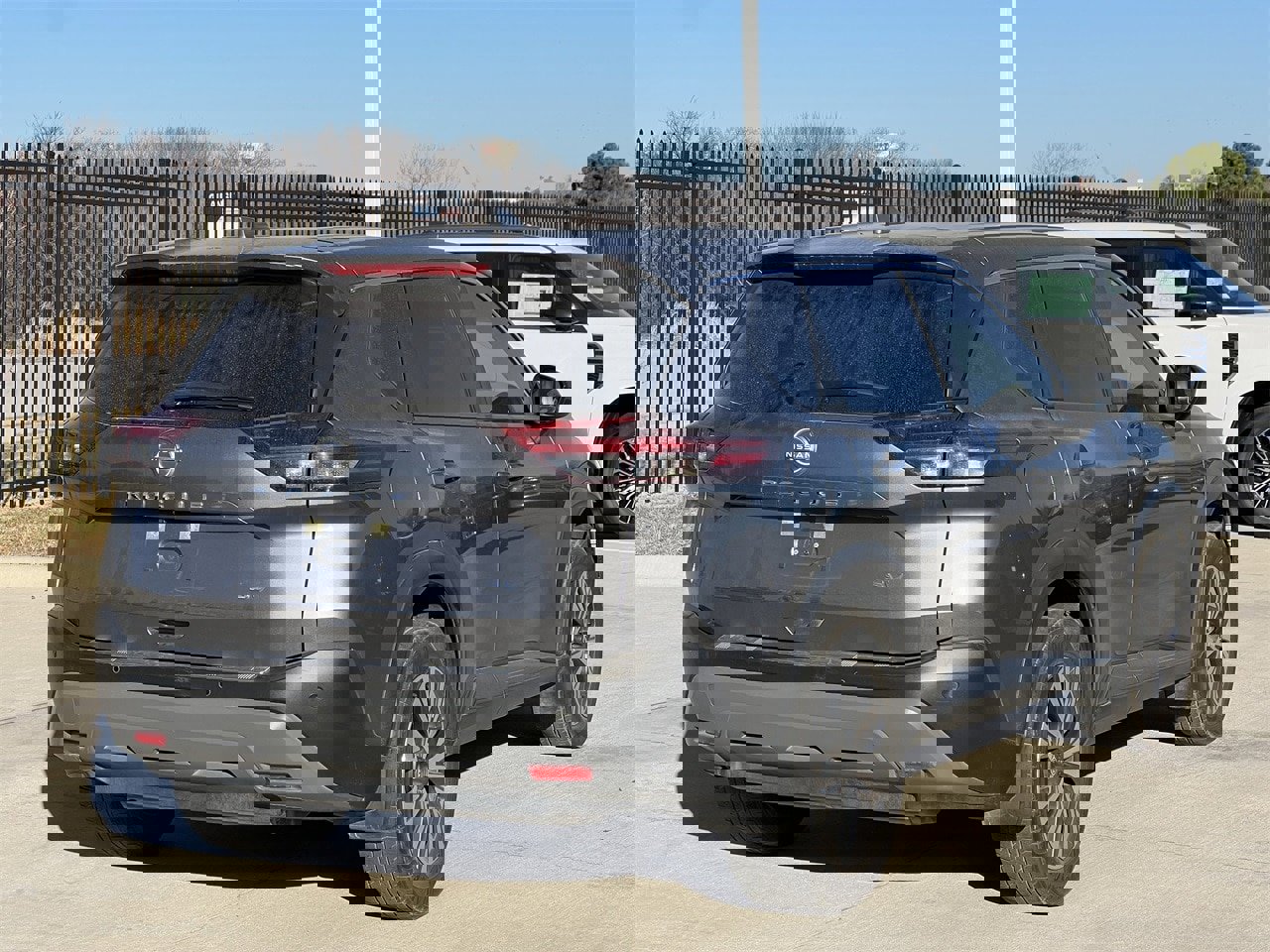 Certified 2023 Nissan Rogue SV image 3