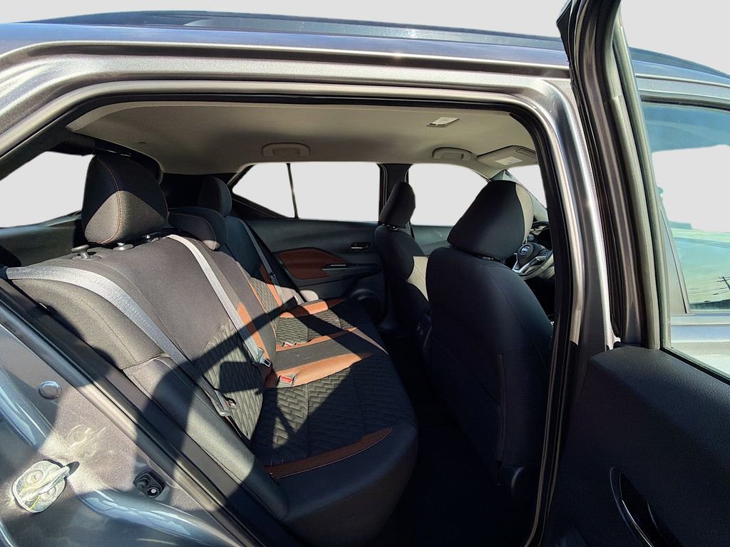 Used 2021 Nissan Kicks SR w/ Exterior Package image 27