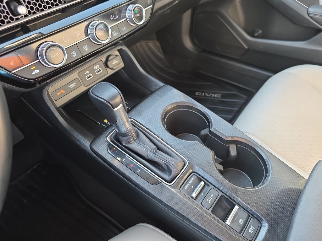 Used 2024 Honda Civic Touring image 27