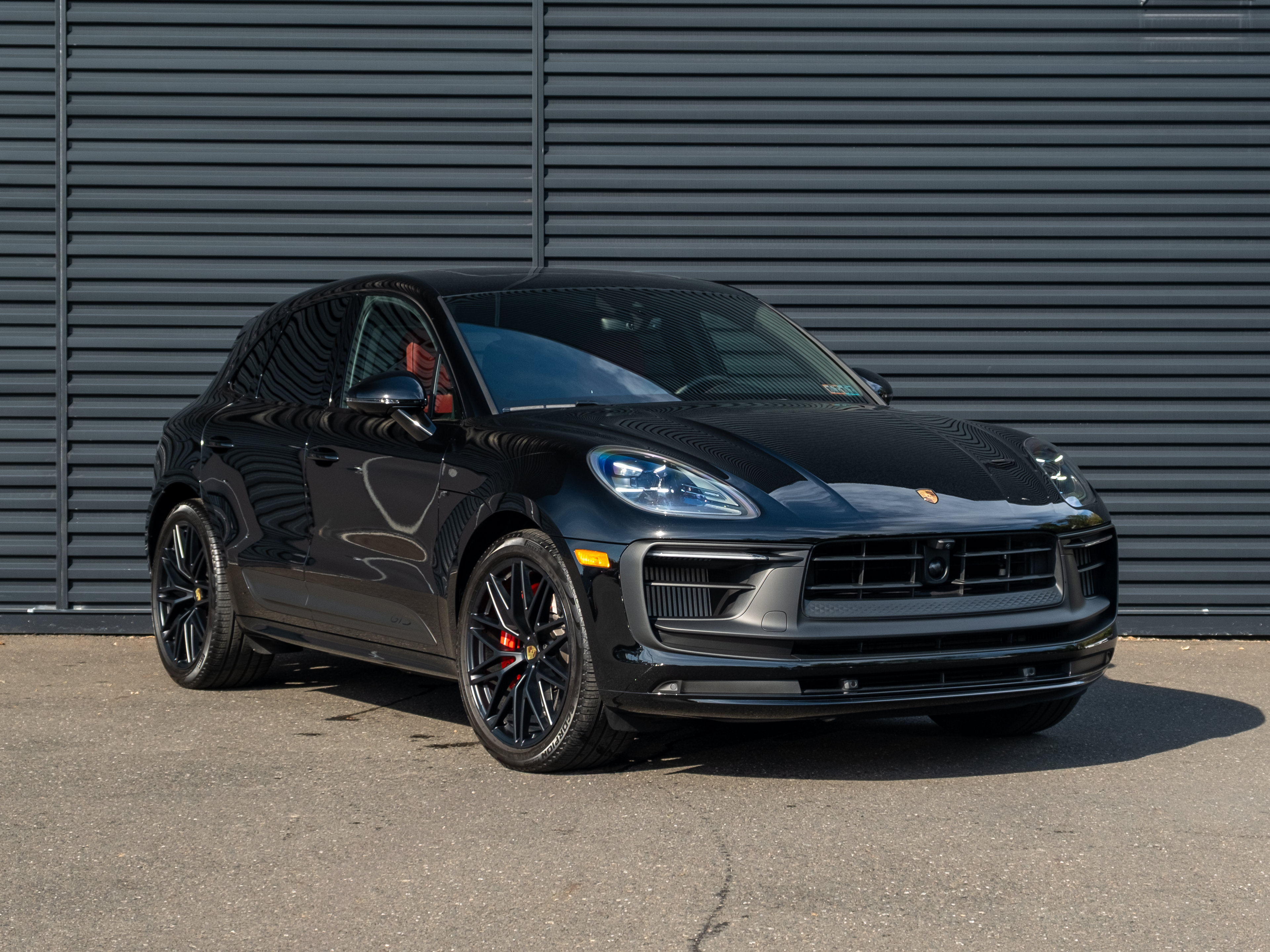 Certified 2026 Porsche Macan GTS AWD/4WD image 10