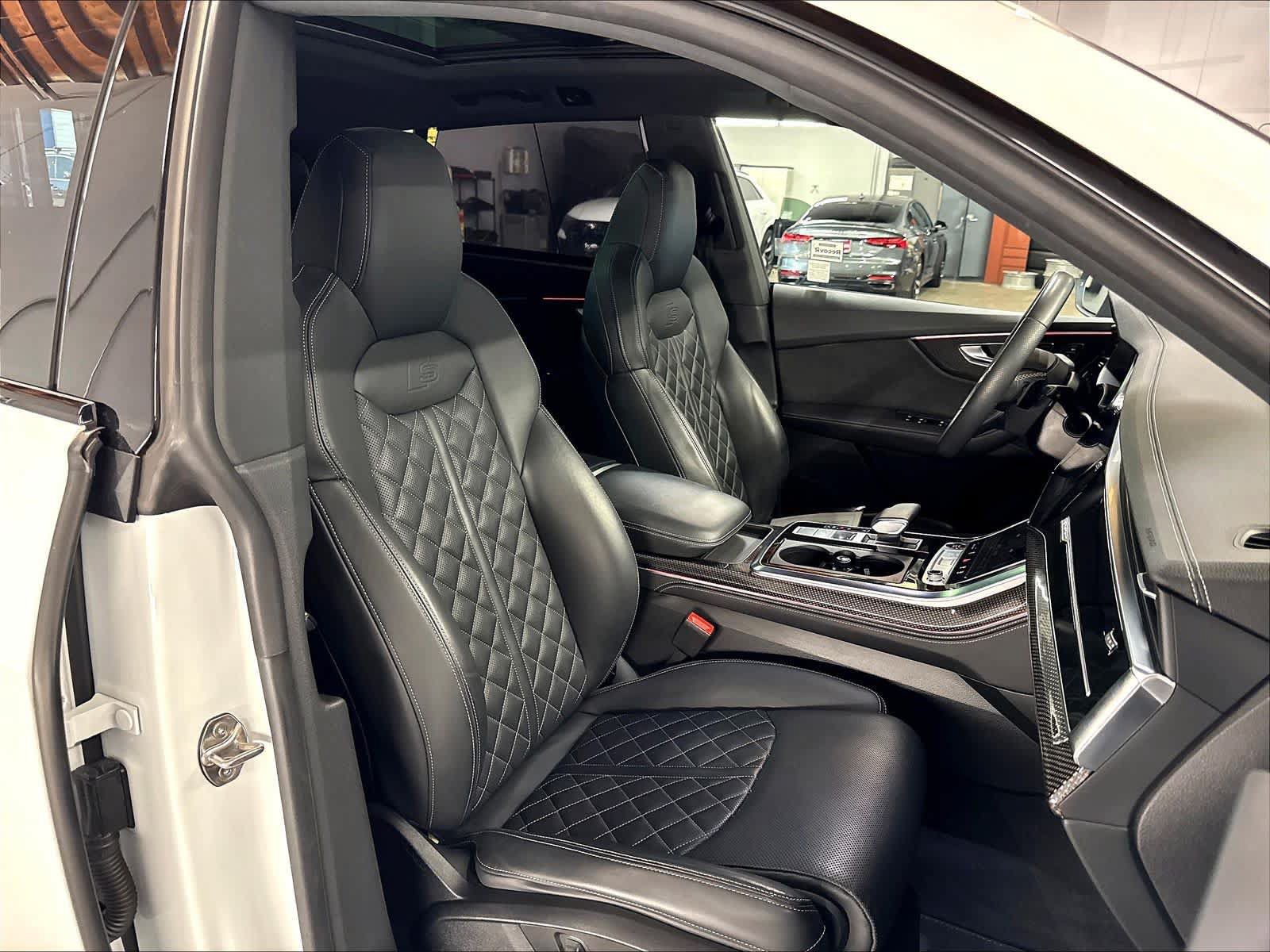 Used 2023 Audi SQ8 Prestige w/ Prestige Package AWD/4WD image 11
