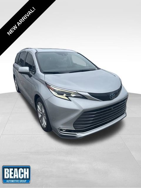 Used 2021 Toyota Sienna Platinum