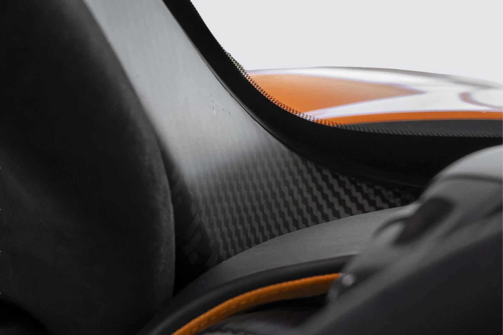 Used 2024 McLaren 750S Spider RWD image 22