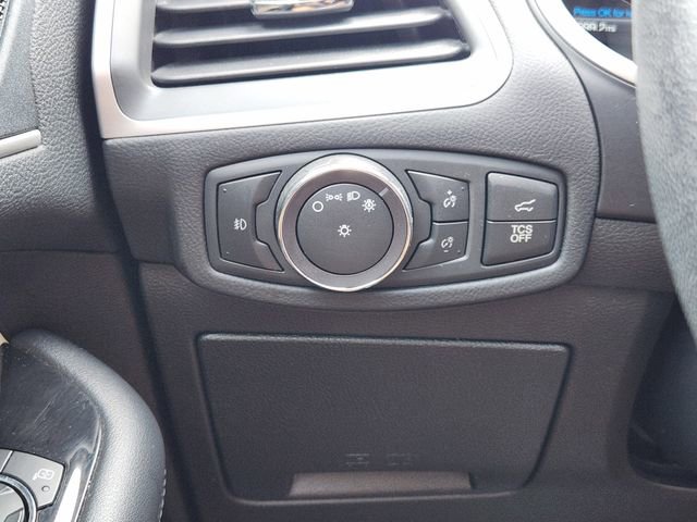 Used 2019 Ford Edge SEL w/ Equipment Group 201A FWD image 22