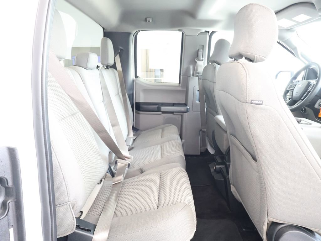 Used 2016 Ford F150 XLT w/ XTR Package image 28