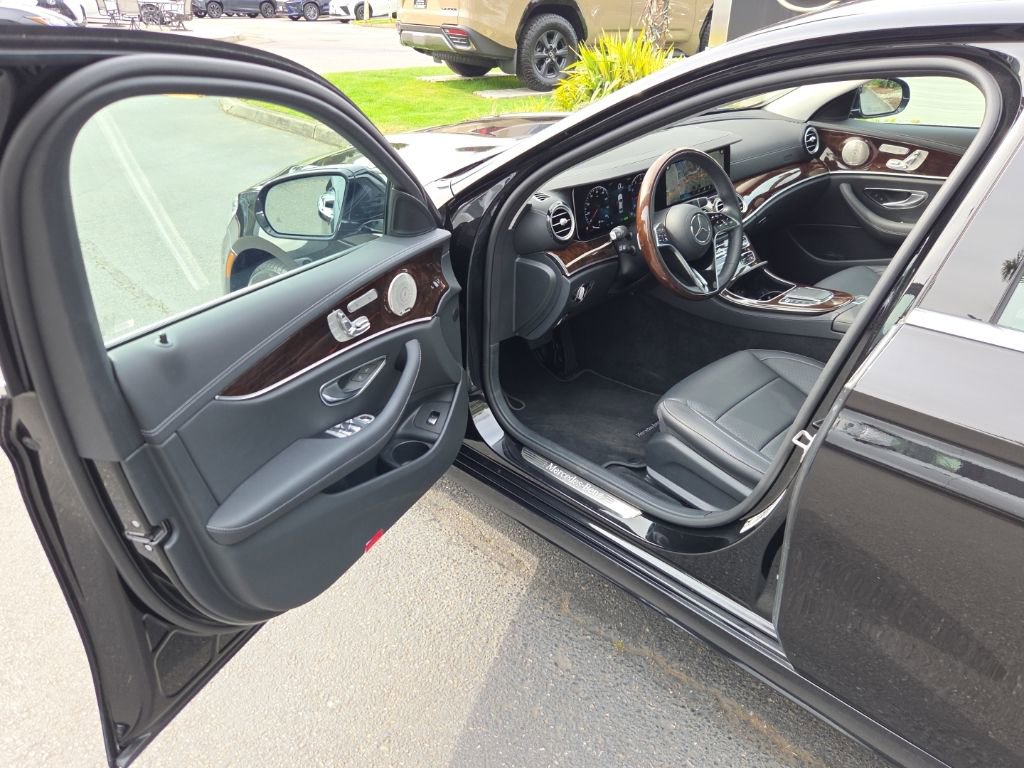 Used 2023 Mercedes-Benz E 450 4MATIC Sedan image 10