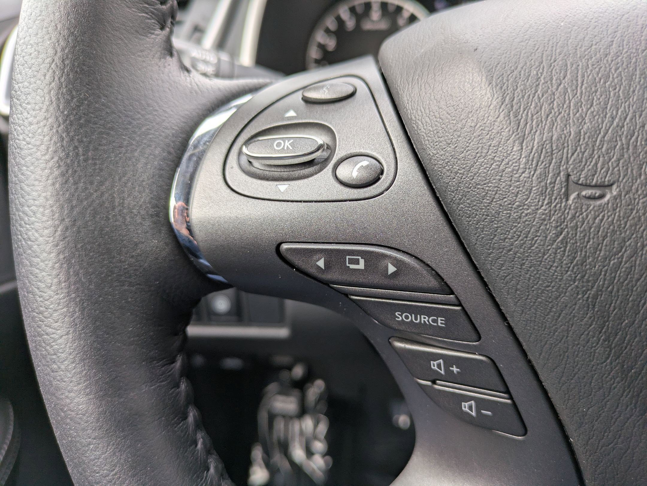 Certified 2024 Nissan Murano SL image 16