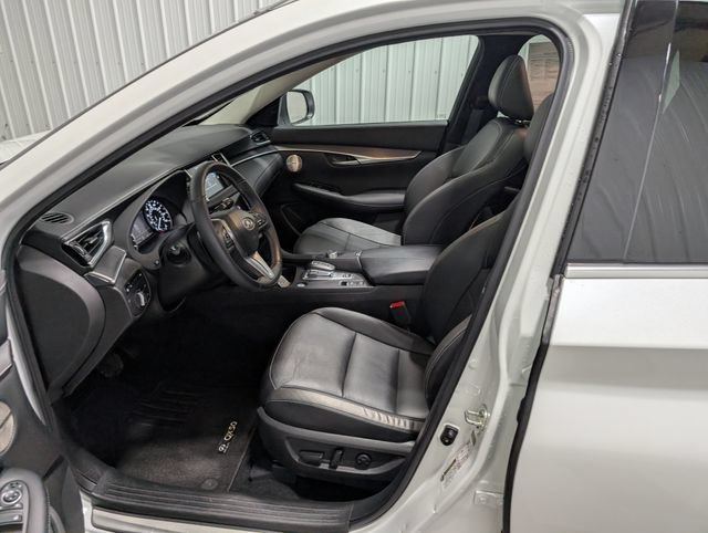 Used 2023 INFINITI QX50 Luxe AWD/4WD image 16