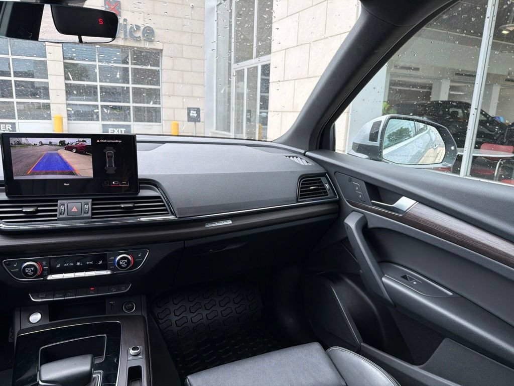 Used 2023 Audi Q5 2.0T Premium w/ Convenience Package AWD/4WD image 15