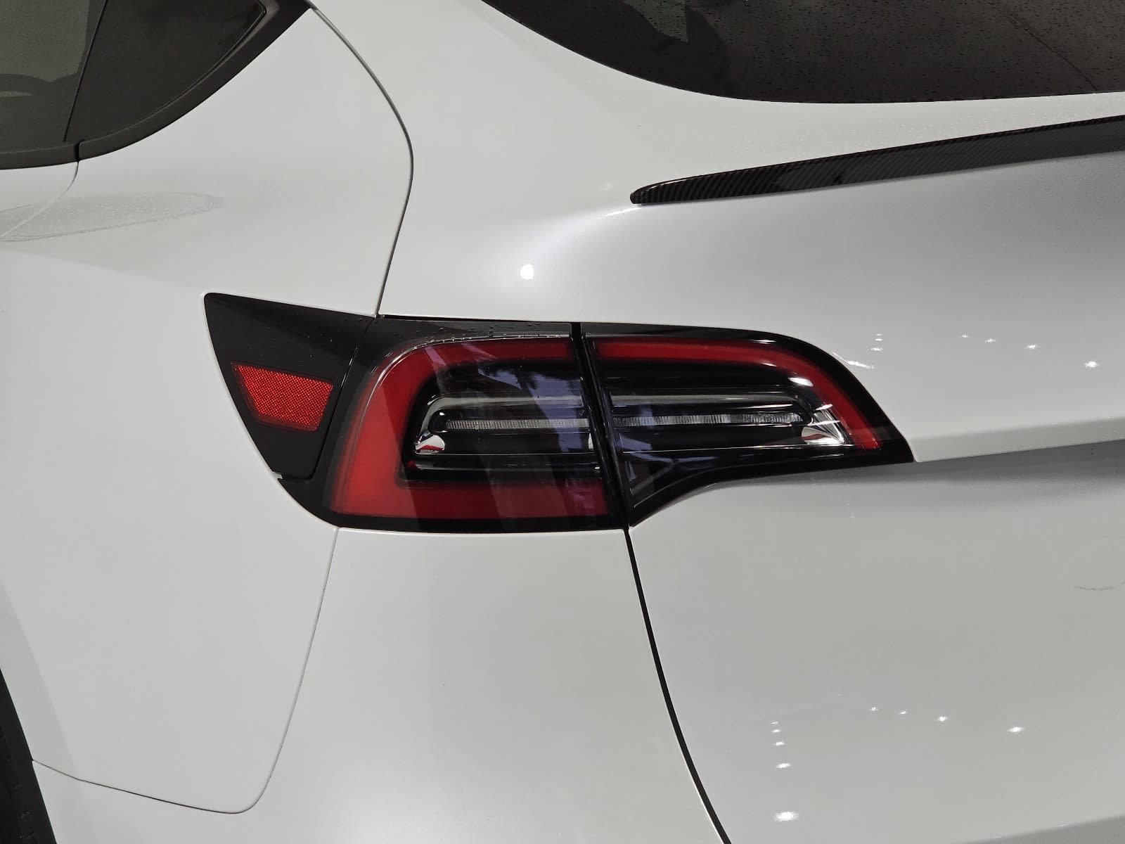 Used 2022 Tesla Model Y Long Range AWD/4WD image 29