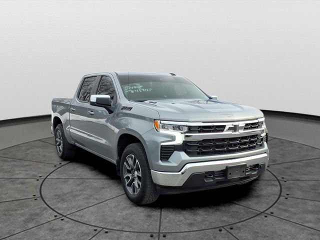 Used 2023 Chevrolet Silverado 1500 LT w/ Z71 Off-Road Package image 3