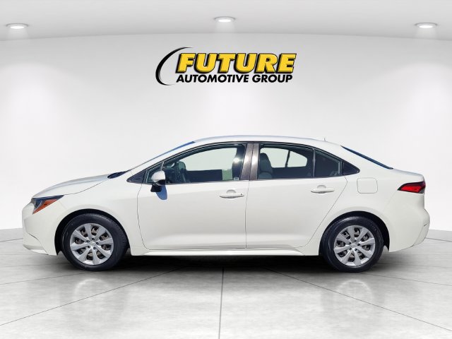 Used 2022 Toyota Corolla LE FWD image 6